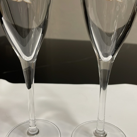 Perrier-jouet Champagne Flutes - Picture 4 of 5